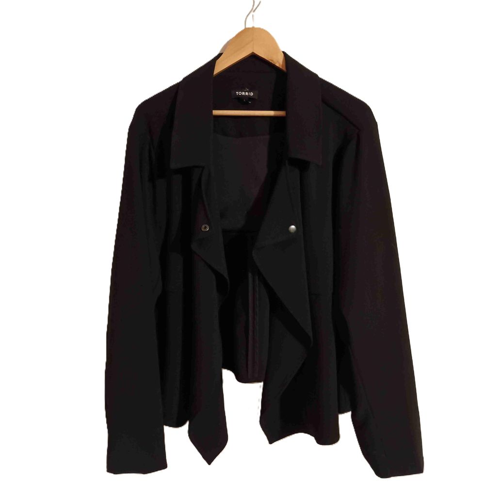 Torrid Womens Black Long Sleeve Open Front Blazer Size 4